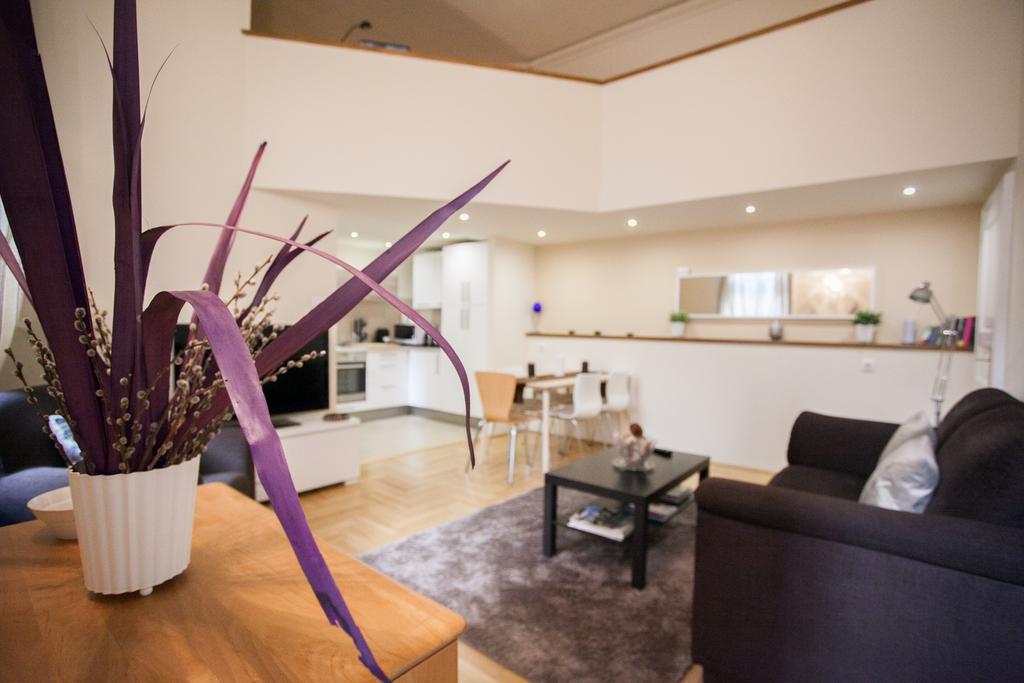 Agora Apartment Budapest Eksteriør billede